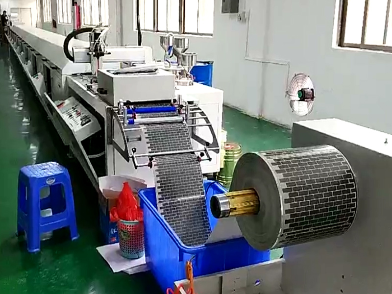 wallpaper adhesive dripping curing production line Video